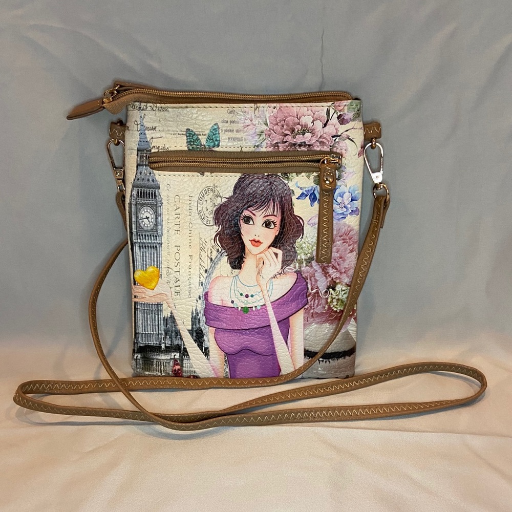 Boutique Purse With Changeable Straps